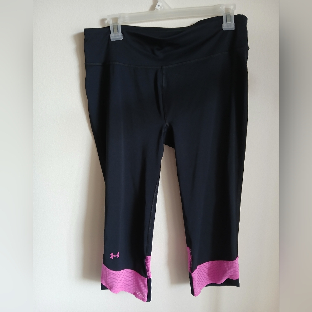 Under Armour Capri Leggings Size Large Back Zip Pocket